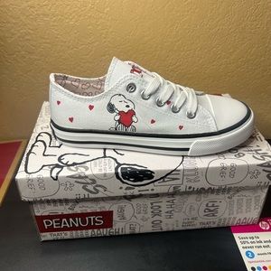 15. Snoopy kids shoes